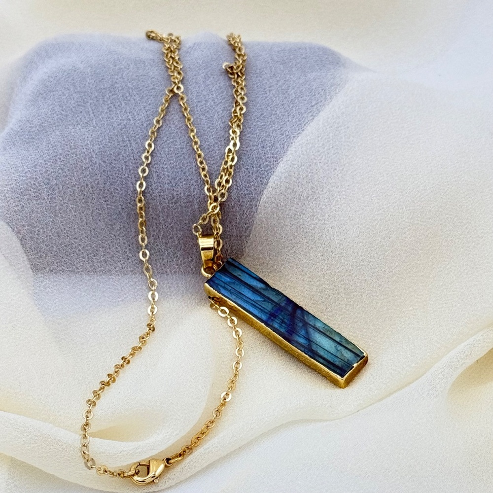 Natural Labradorite Pendant Rectangle Boho Layering Necklace Gold Tone Chain 20 - Picture 2 of 10